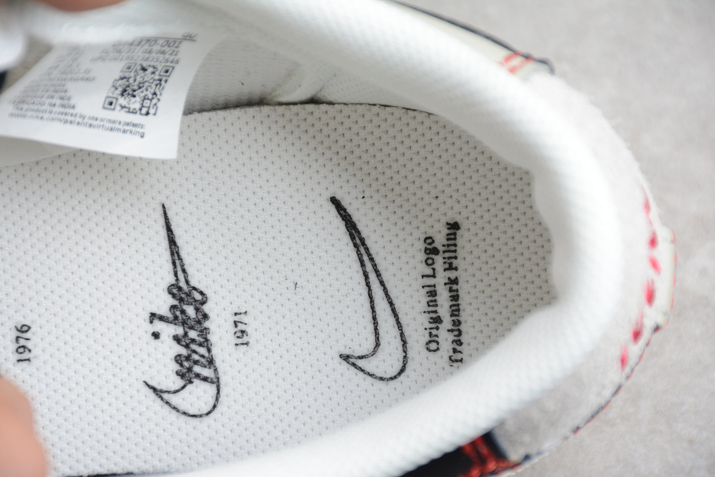 Blazer Low ’77 PRM “Swoosh 50th Anniversary” Black / Beige / Gold