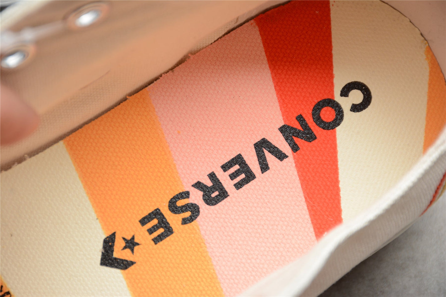 Chuck Taylor All Star Rainbow Platform Low White / Cream