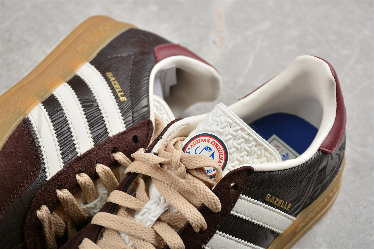 Gazelle Brown / White