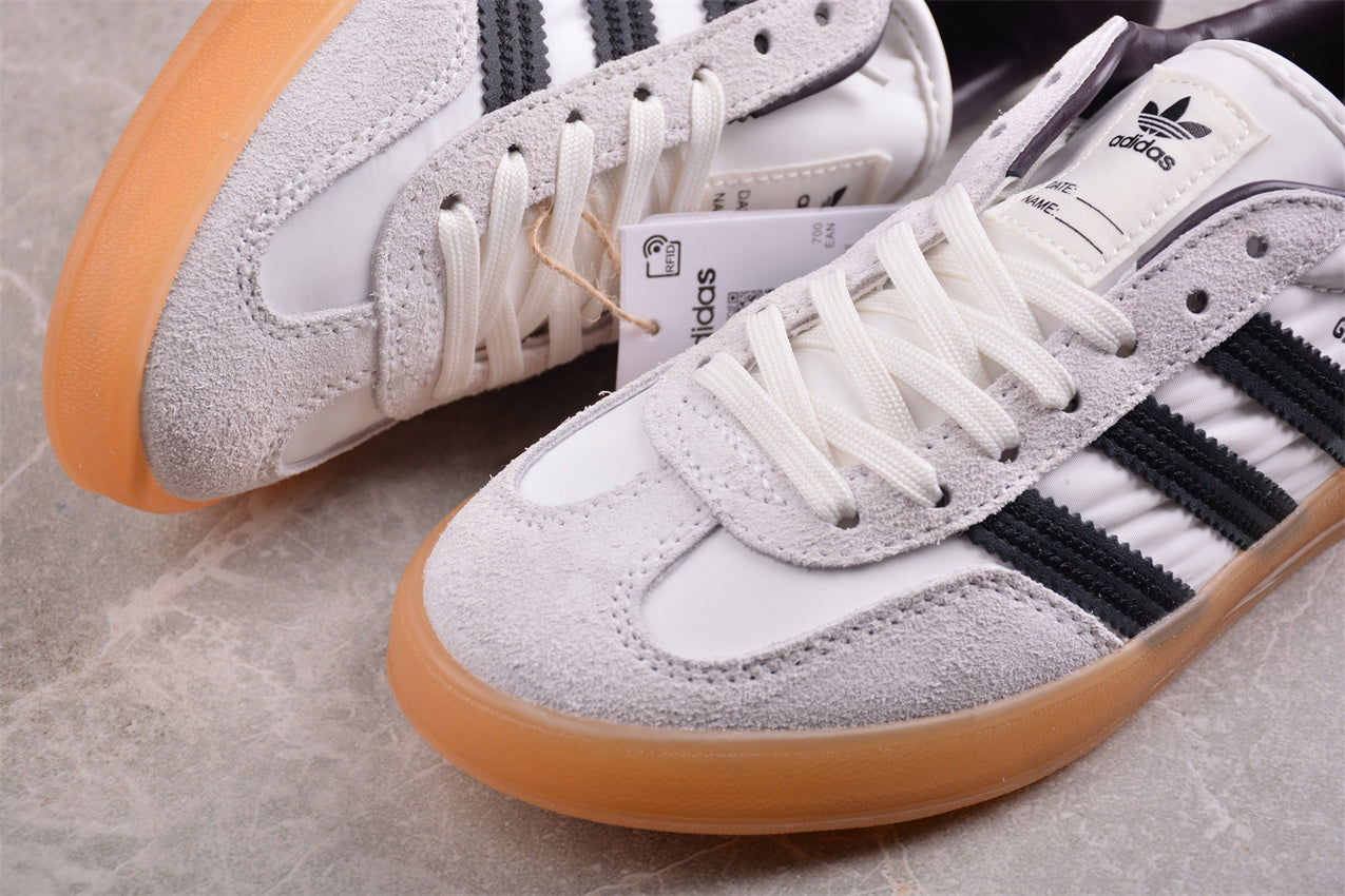 Gazelle White / Black