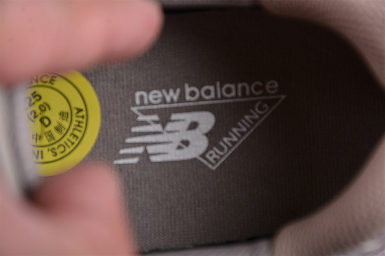 NB 530 Beige / Dusty Pink