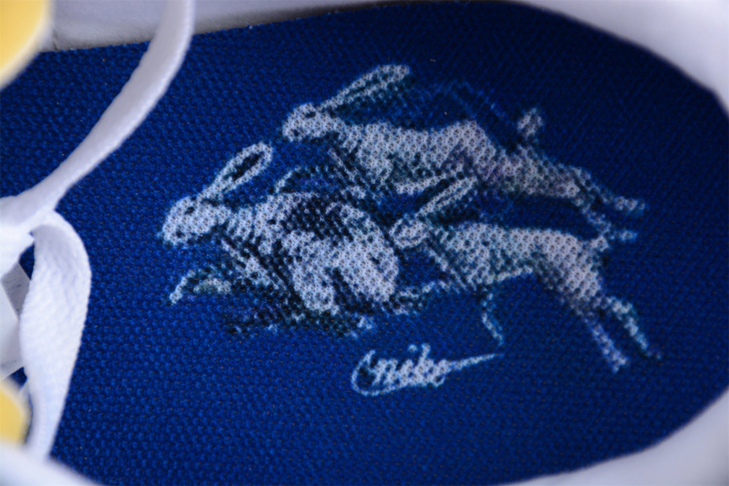 Cortez Yellow / White