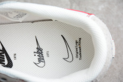 Blazer Low ’77 White / Gold / Red