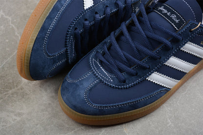 Sporty & Rich navy y azul cielo