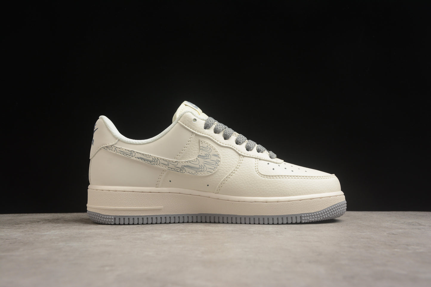 Air Force 1 ’07 Cream Beige / Medium Grey