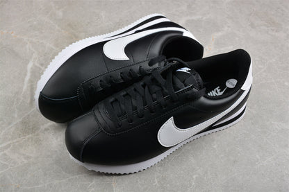 Cortez Black / White