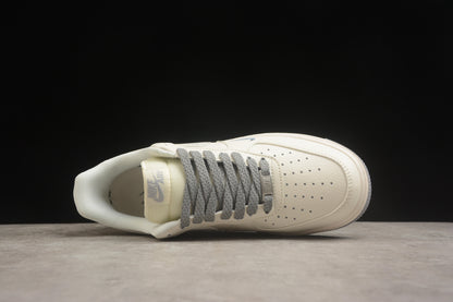 Air Force 1 ’07 Cream Beige / Medium Grey