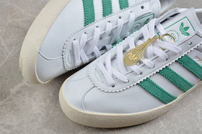Sporty & Rich blanco y verde