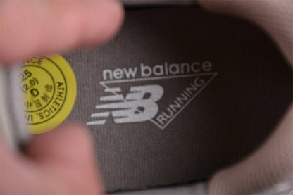 NB 530 Beige / Dusty Pink