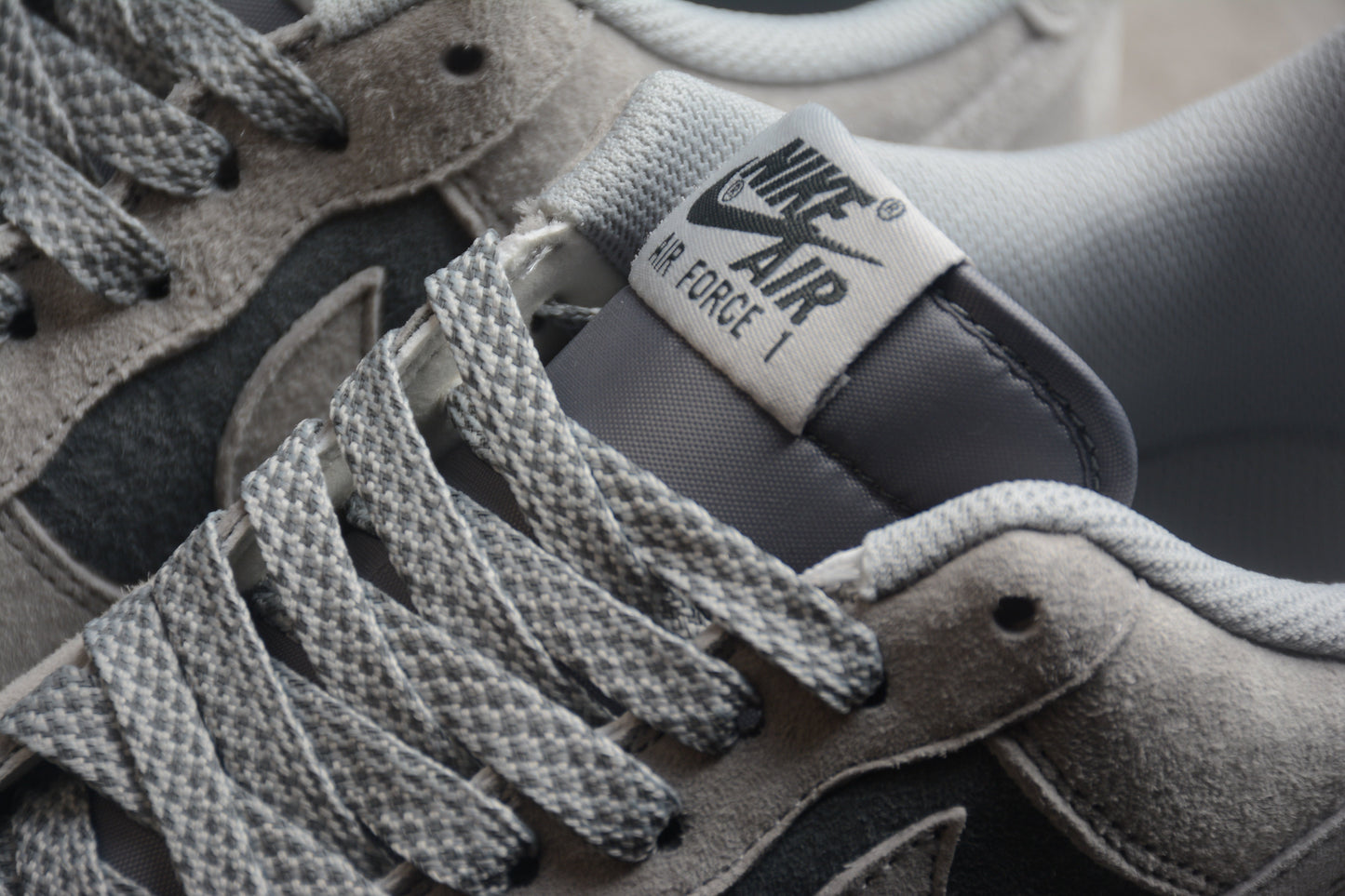 Air Force 1 ’07 Light Grey / Wolf Grey