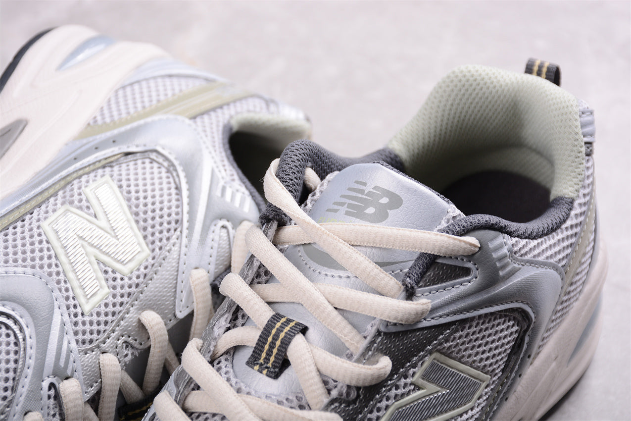 NB 530 Silver / Beige