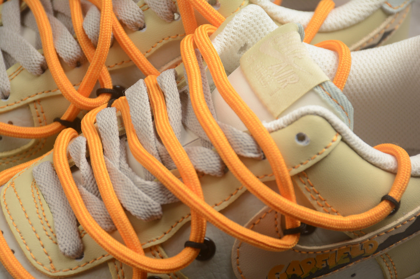 Air Force 1 Low “Garfield”