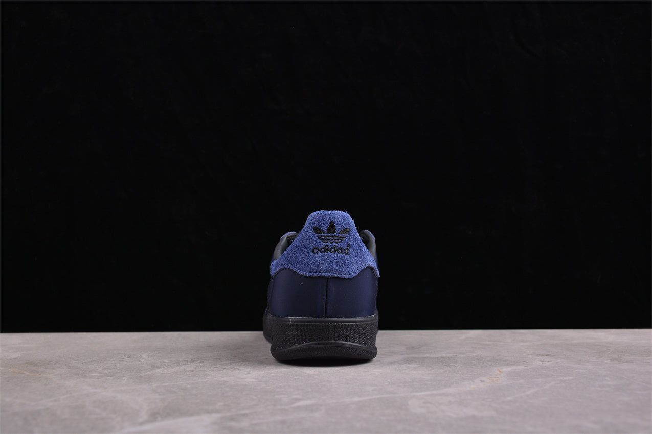 Gazelle Purple / White