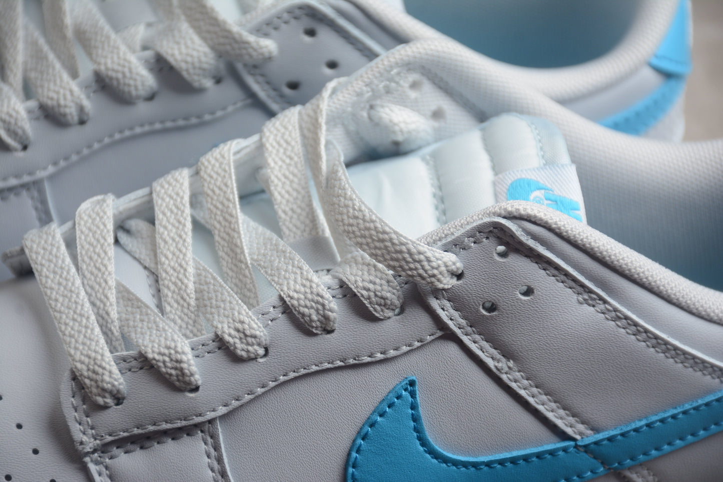 Dunk Low White / Sky Blue