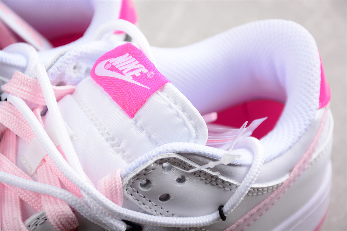 Dunk Low White / Pink / Black