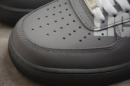 Air Force 1 ’07 Dark Grey / White