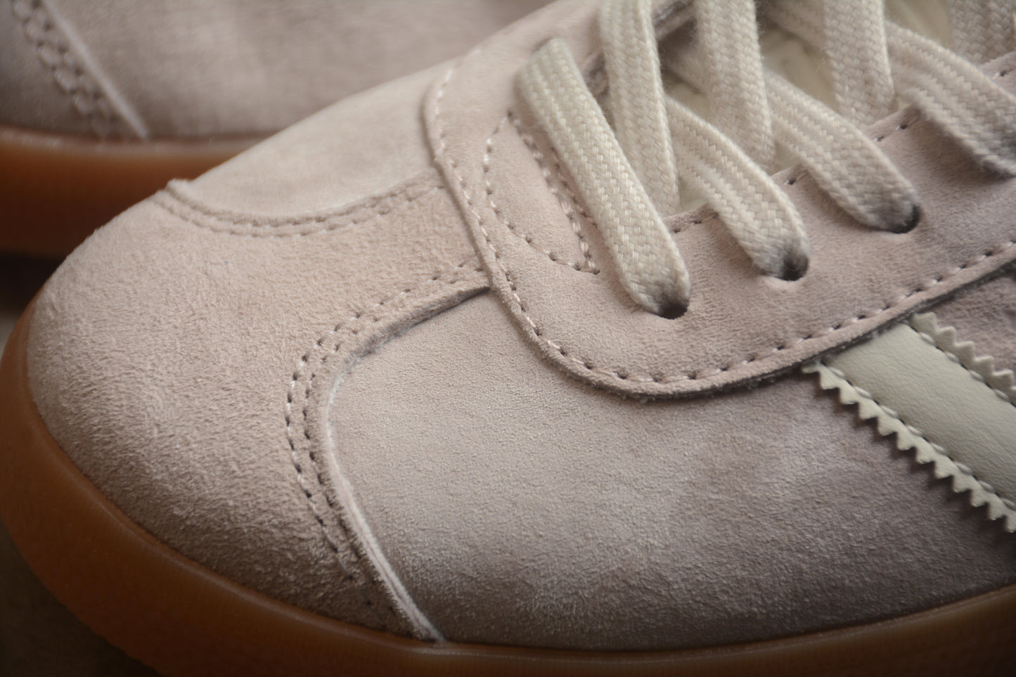 Gazelle Grey / White / Pink