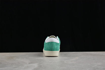 Sporty & Rich verde claro y blanco