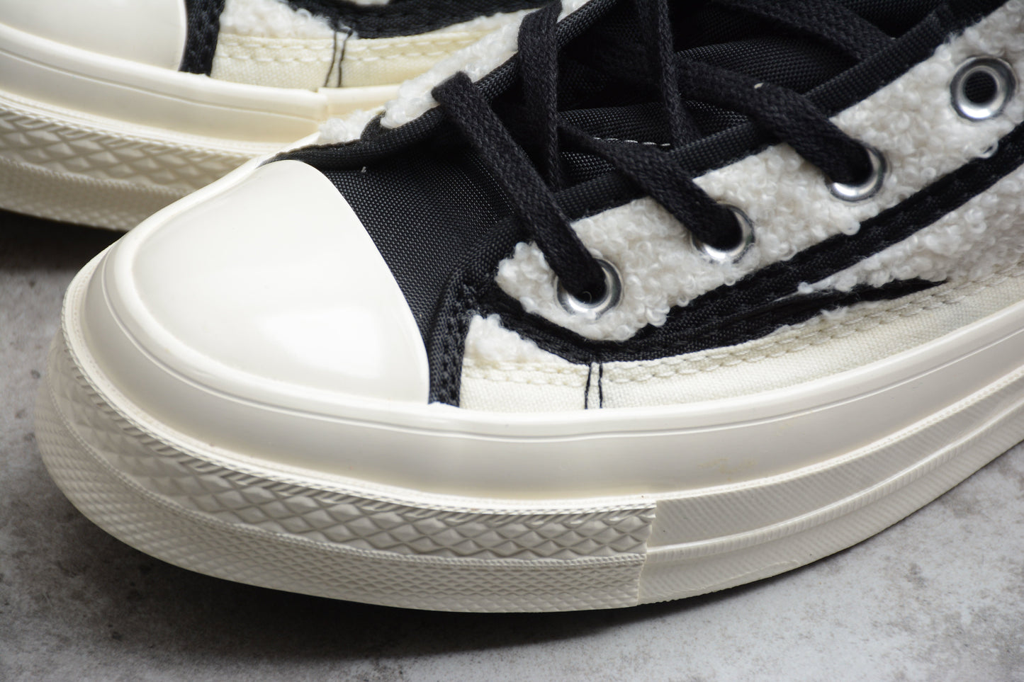 Chuck 70 HI Sherpa White / Black / Egret