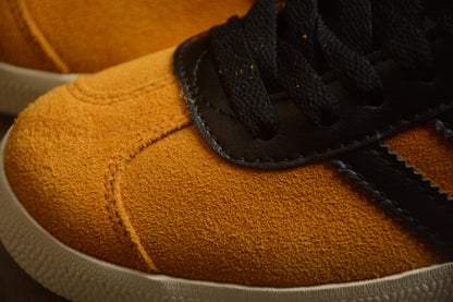 Gazelle Yellow / Black