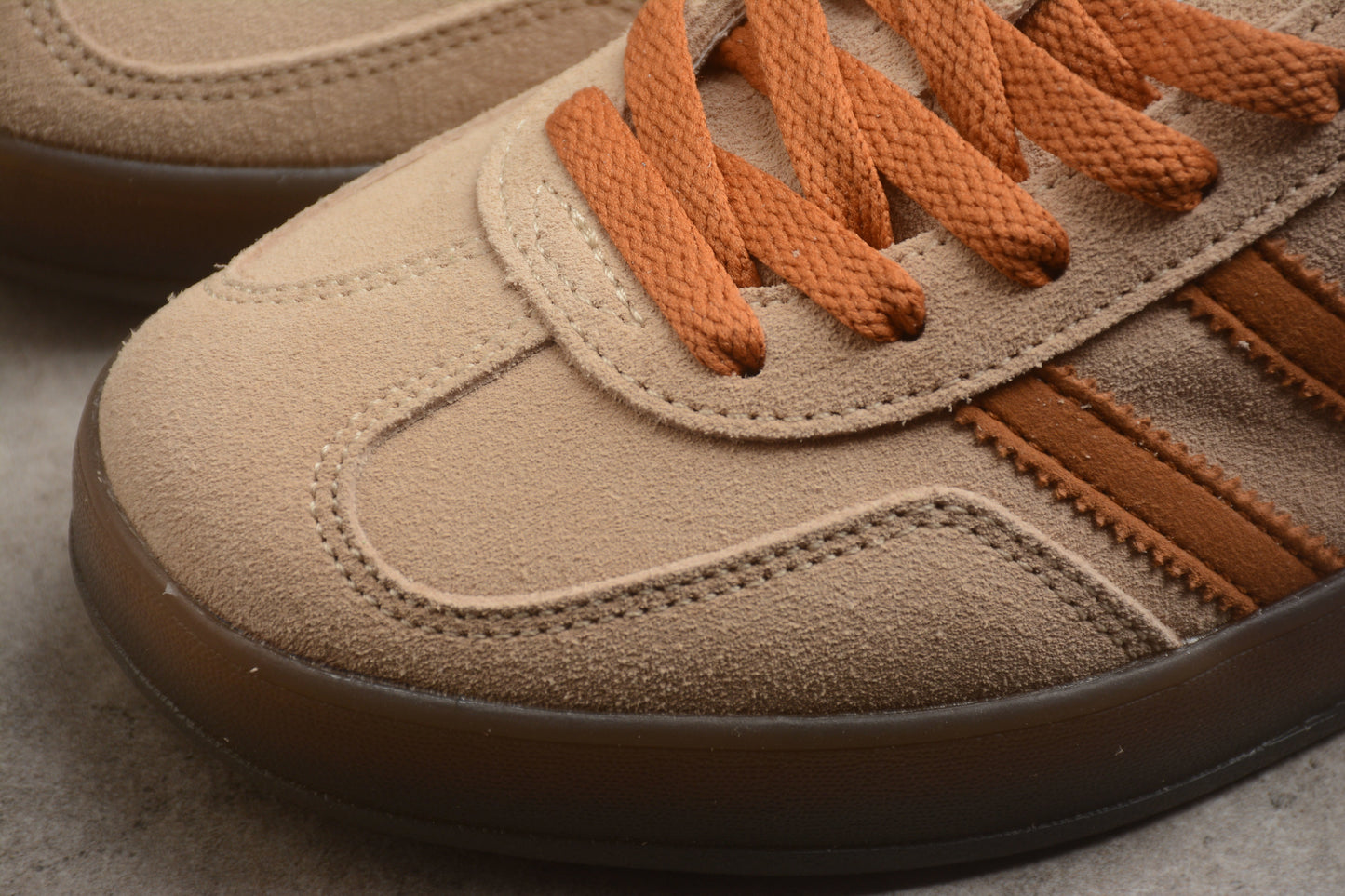 Gazelle Beige / Brown