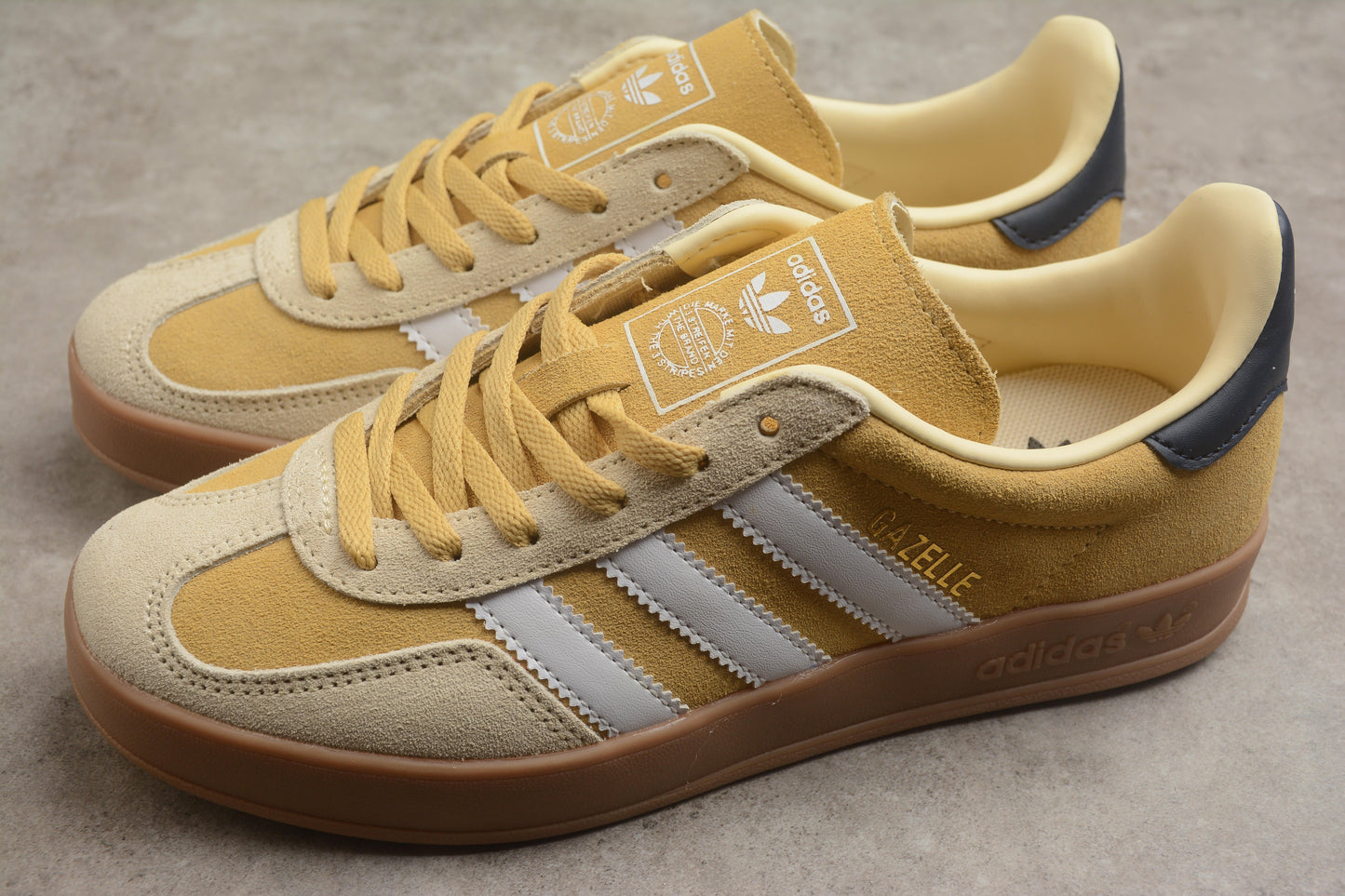 Gazelle Yellow / White / Navy