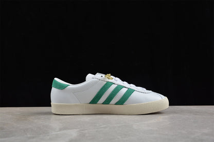 Sporty & Rich blanco y verde