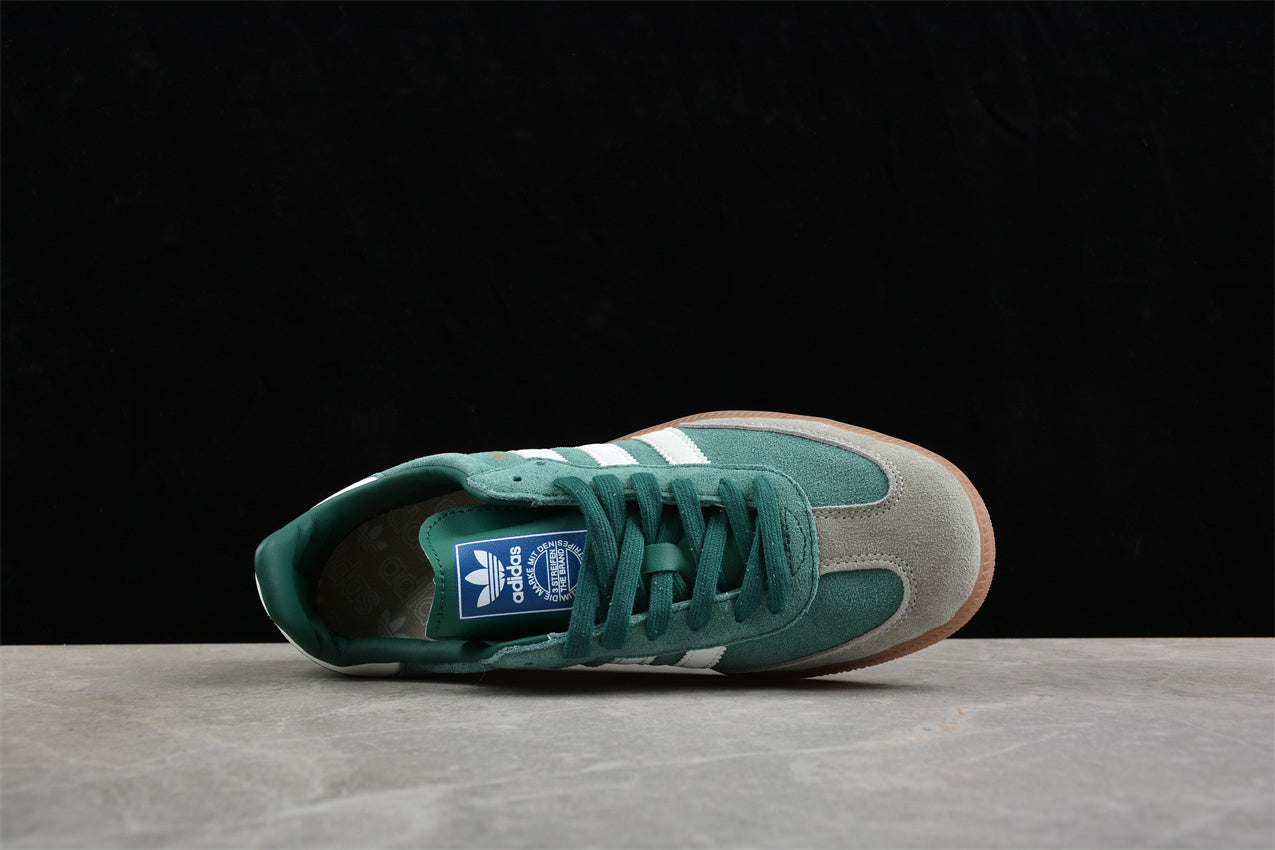 Samba Vegan verde y blanco