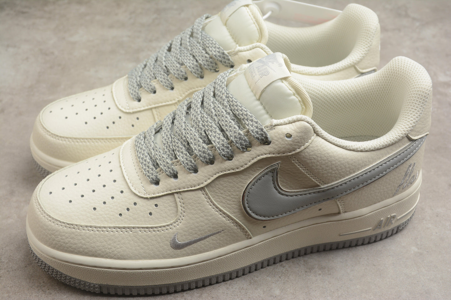 Air Force 1 ’07 Cream Beige / Light Sail