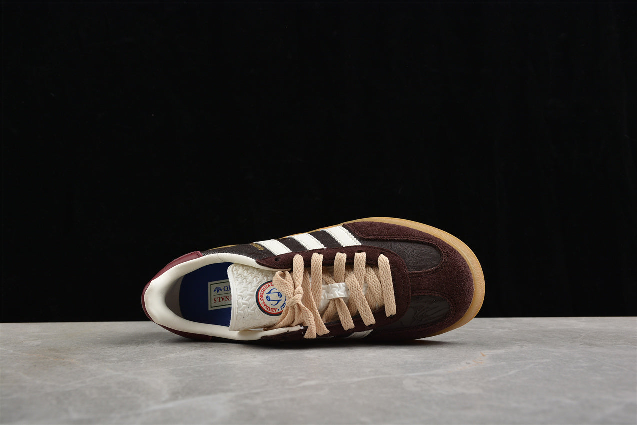 Gazelle Brown / White