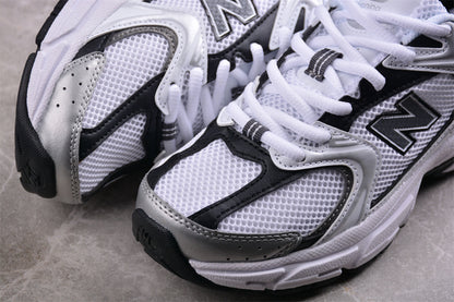 NB 530 White / Black