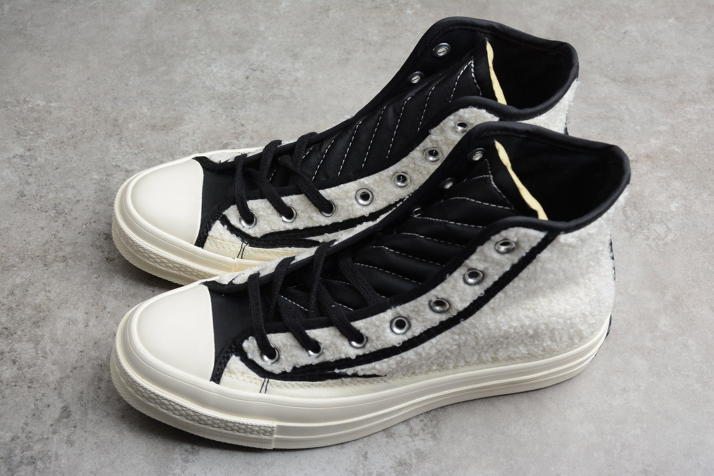 Chuck 70 HI Sherpa White / Black / Egret