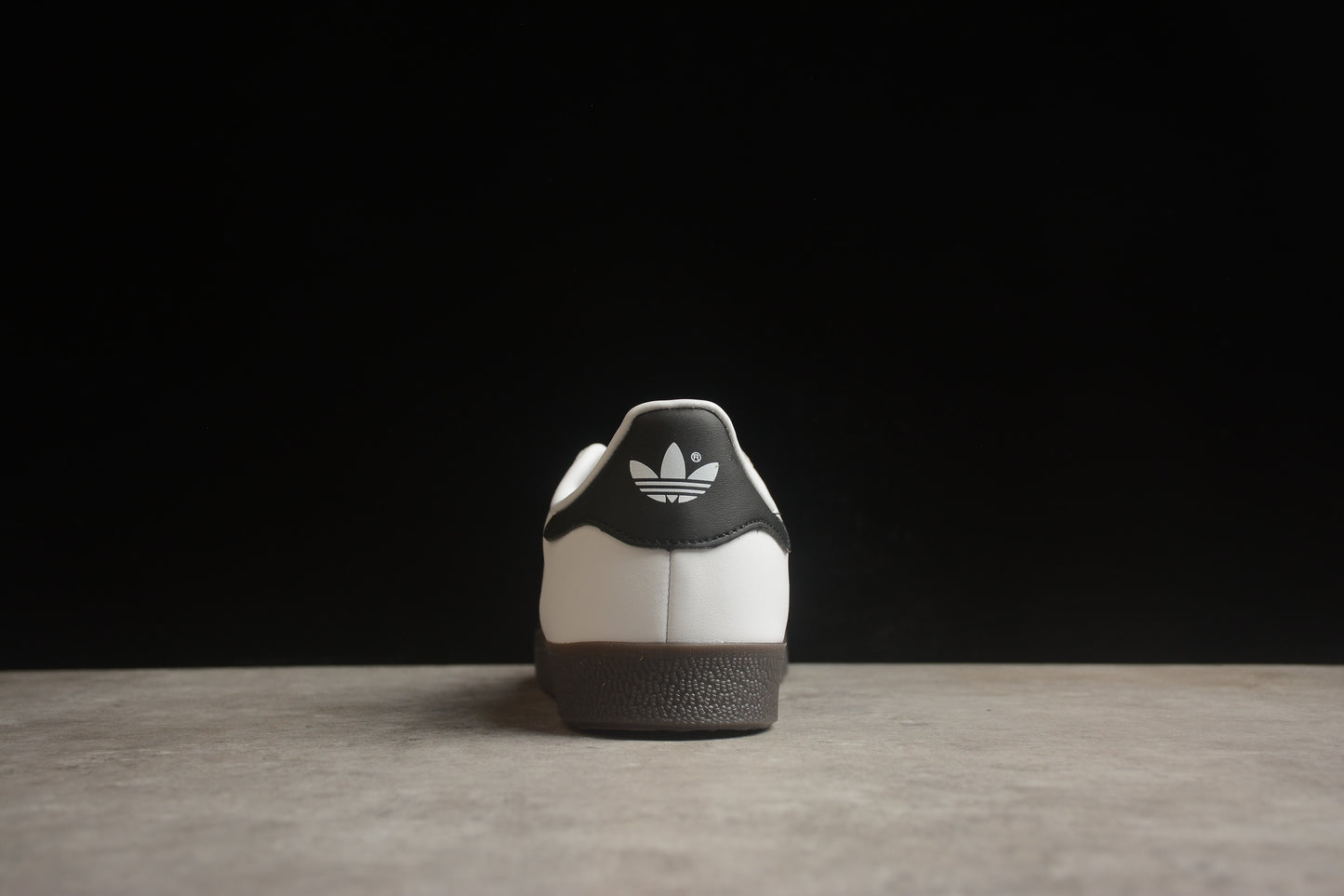 Gazelle White / Black