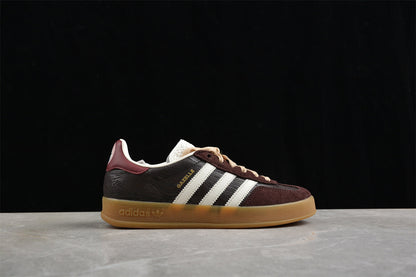 Gazelle Brown / White