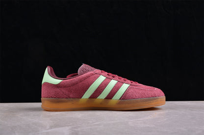 Gazelle Burgundy / Mint Green