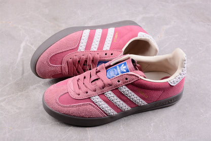 Gazelle Pink / White