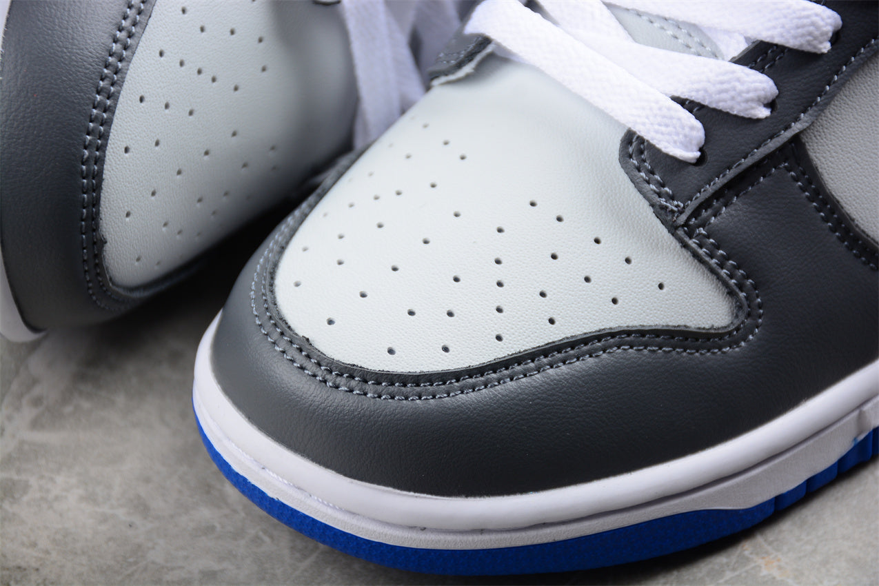 Dunk Low White / Grey / Black