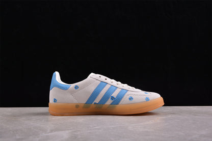 Gazelle White / Sky Blue Floral
