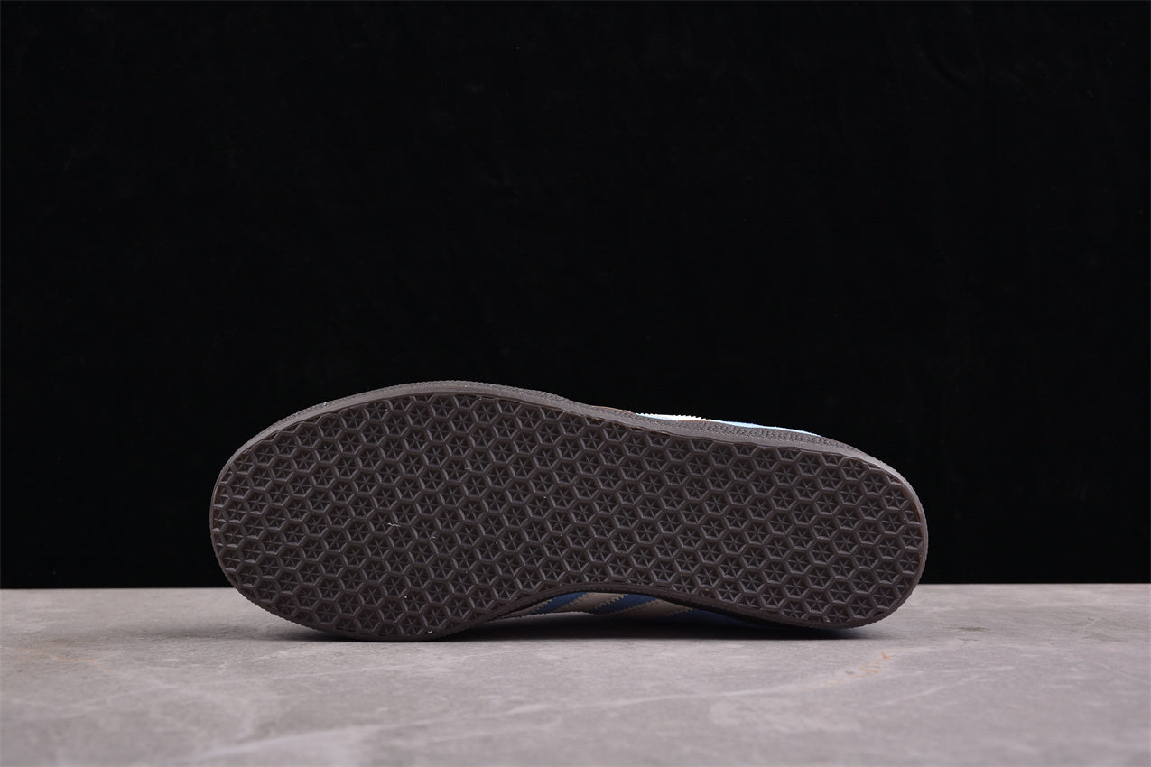 Gazelle Sky Blue / White