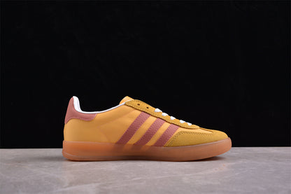 Gazelle Yellow / Purple