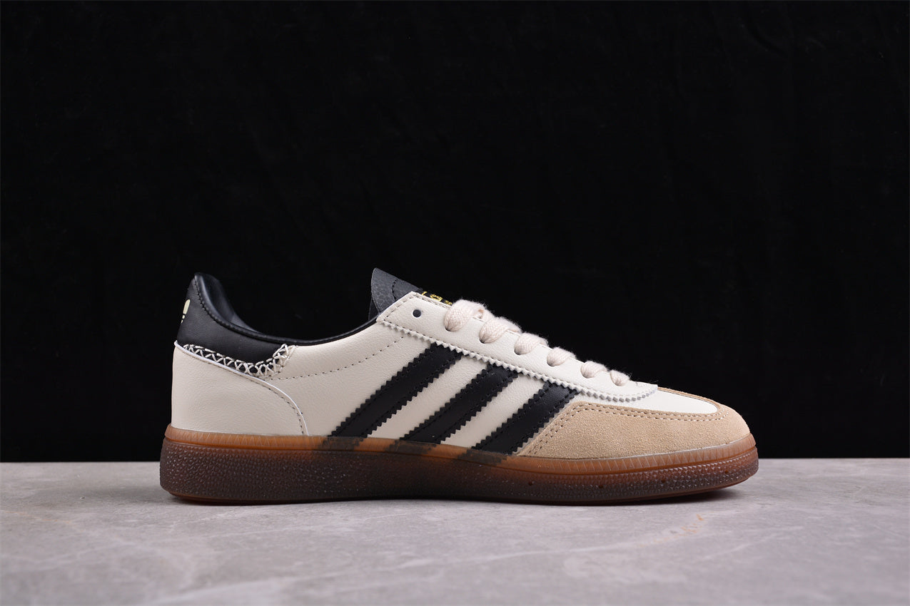 Handball Spezial Cream White / Black