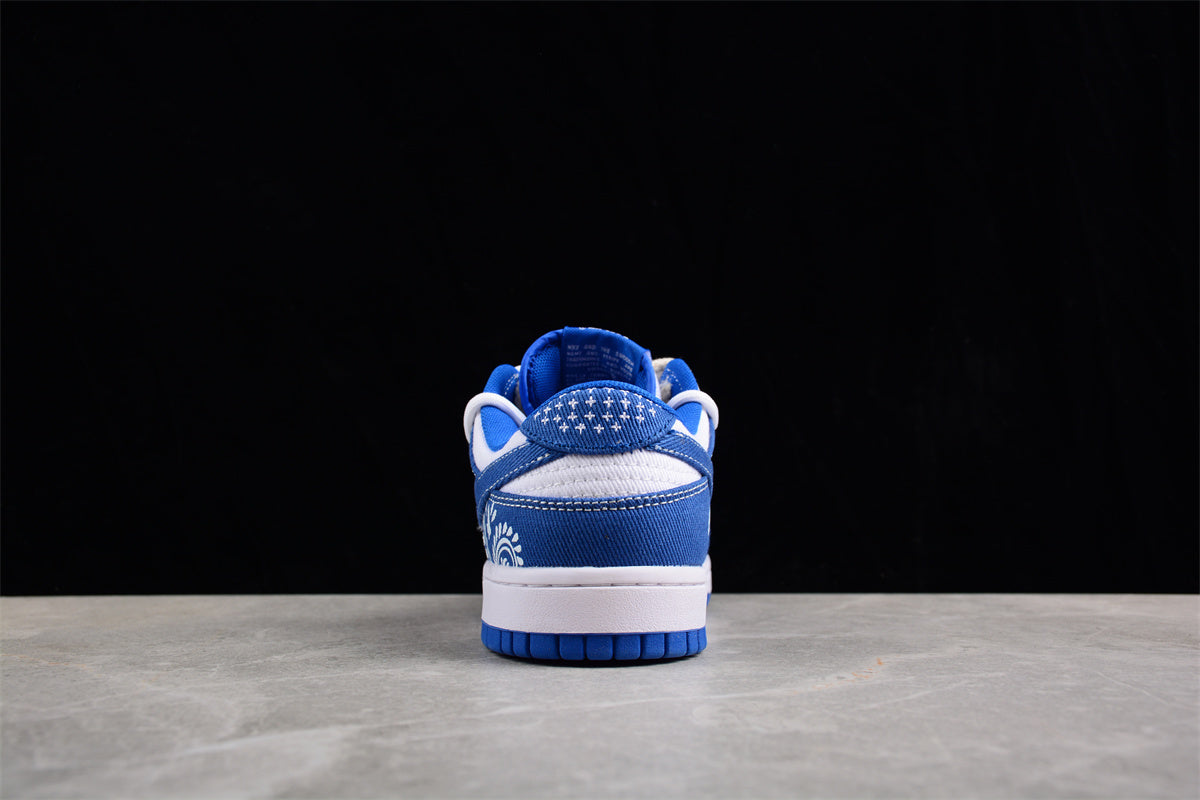 Dunk Low Blue / White