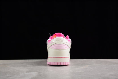 Dunk Low White / Pastel Pink