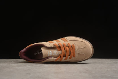 Gazelle Beige / Brown