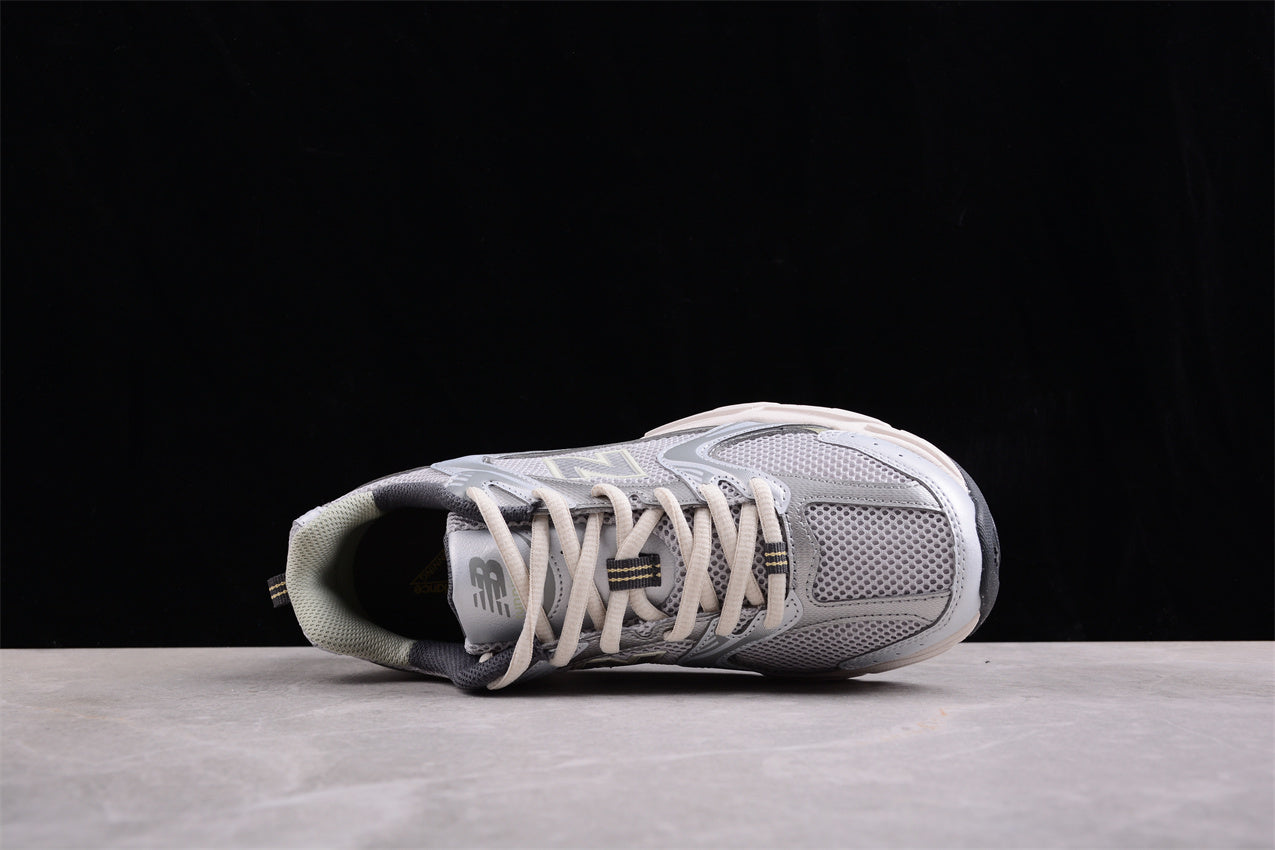 NB 530 Silver / Beige