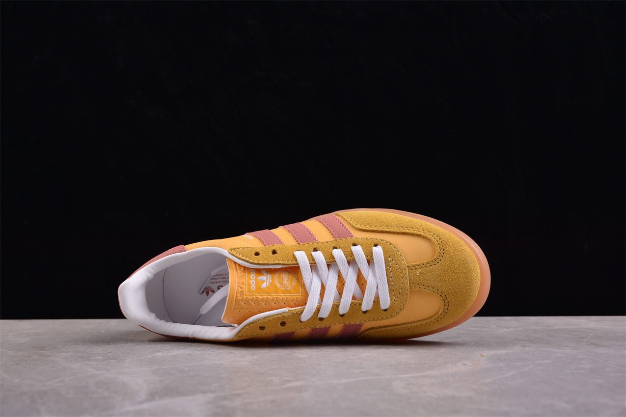 Gazelle Yellow / Purple
