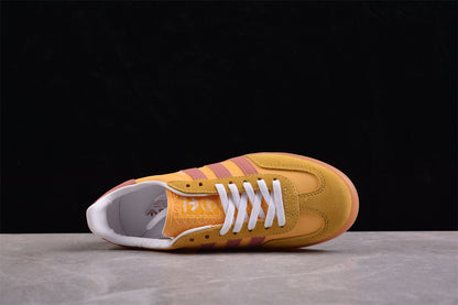 Gazelle Yellow / Purple