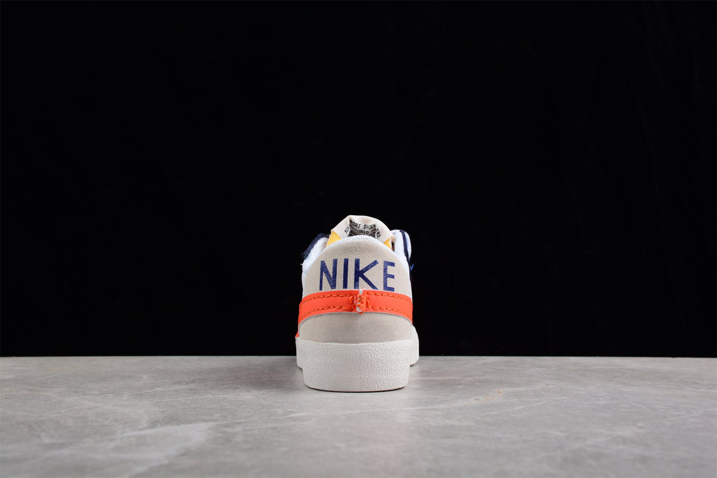 Blazer Low ’77 White / Blue / Red