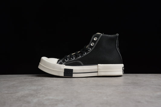 Chuck 70 Plus HI Black / White