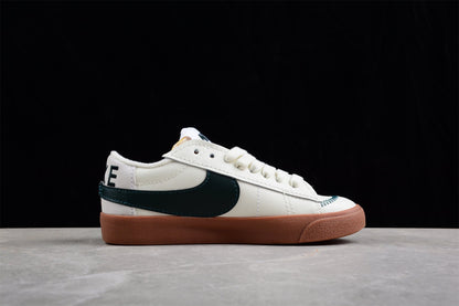 Blazer Low ’77 White / Black
